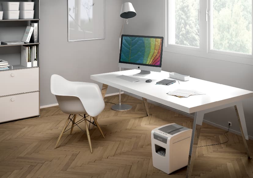 Leitz IQ Slim Home Office P4