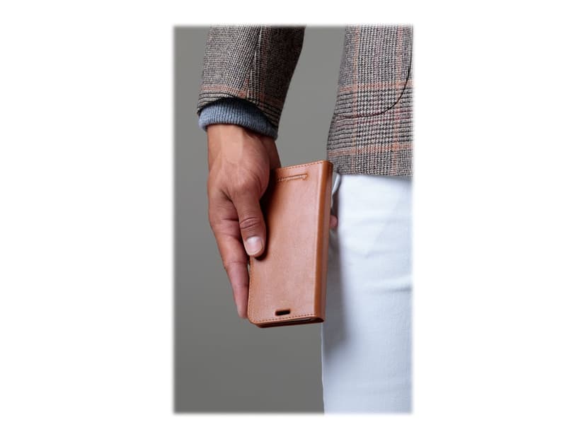 dbramante1928 Copenhagen Slim iPhone 12, iPhone 12 Pro Ruskea