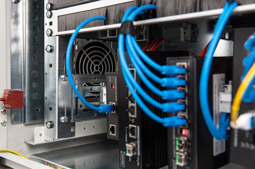 Digitus DN-19-DIN-4U DIN-hållare för rack