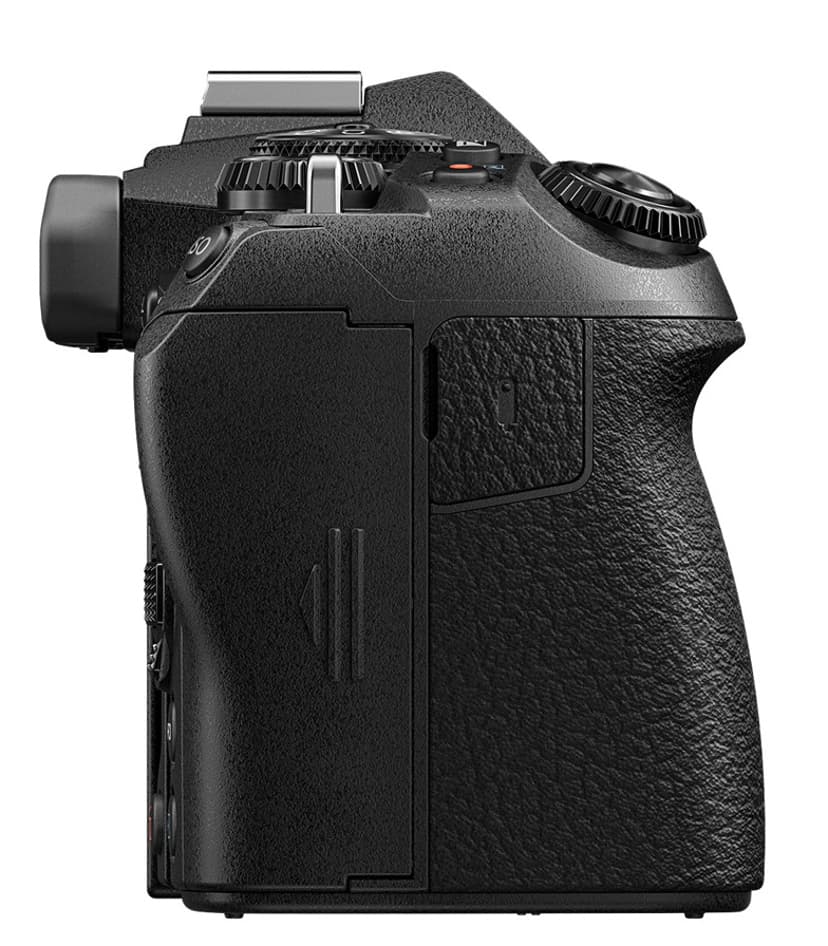 Olympus E-M1 Mark III + 12-100mm f/4 Pro