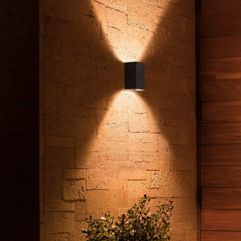Philips Hue Outdoor Resonate Wall Lantern 2X8w 24V, Black