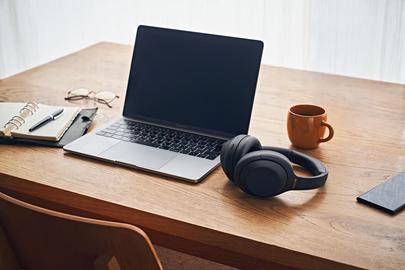 Sony WH-1000XM4 USB Type-C Svart