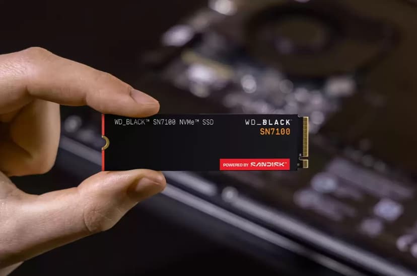 SanDisk Black SN7100 4TB SSD M.2 PCIe 4.0