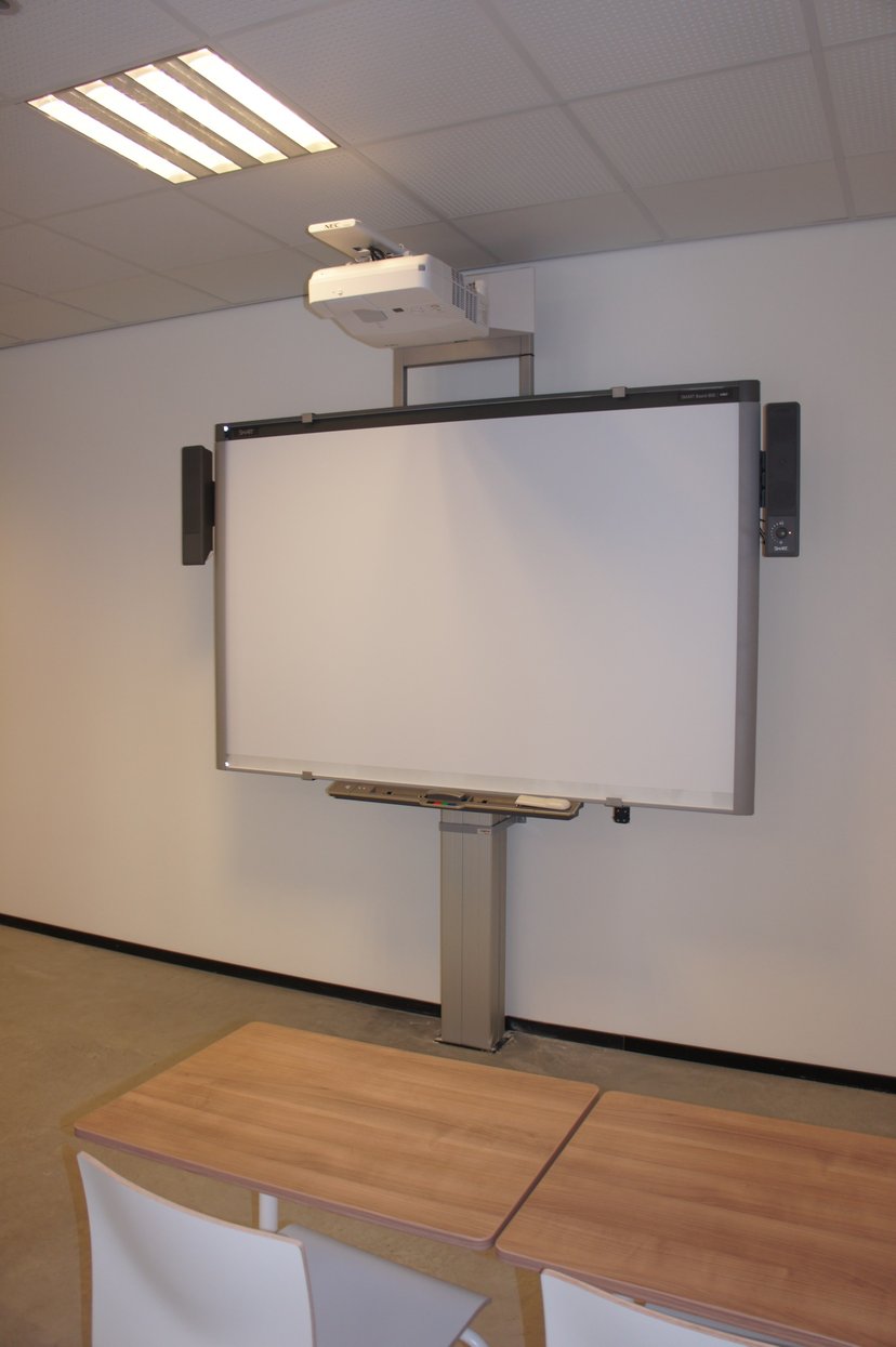 Ergoxs Ergo Wall Mount For Smart Board With Projector Dustin.se