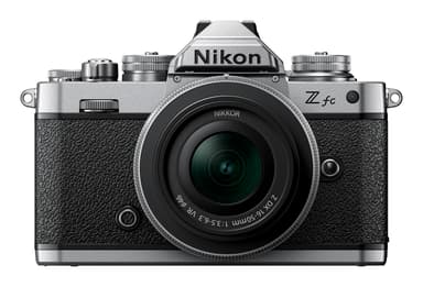 Nikon Z fc + Z DX 16–50 mm f/3,5–6,3 sett 
