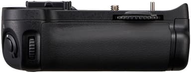 Nikon MB D11 Multi Power Battery Pack 