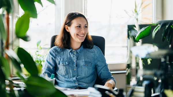 Informatiebeveiliging bij hybride werken vereist maatregelen, omdat AI nieuwe risico's met zich mee brengt