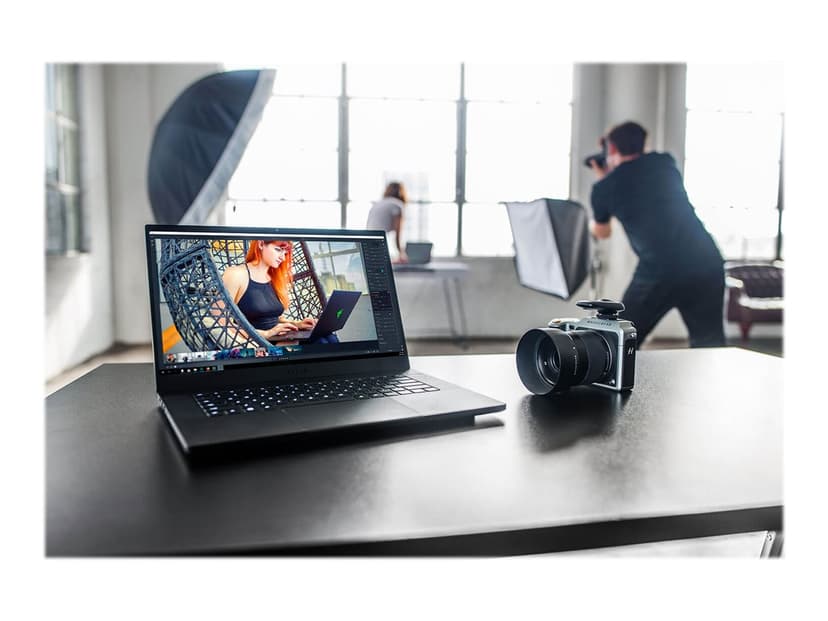Razer Blade 15 (2023) - (Outlet-vare klasse 2) Core i7 16GB 1000GB SSD 15.6"