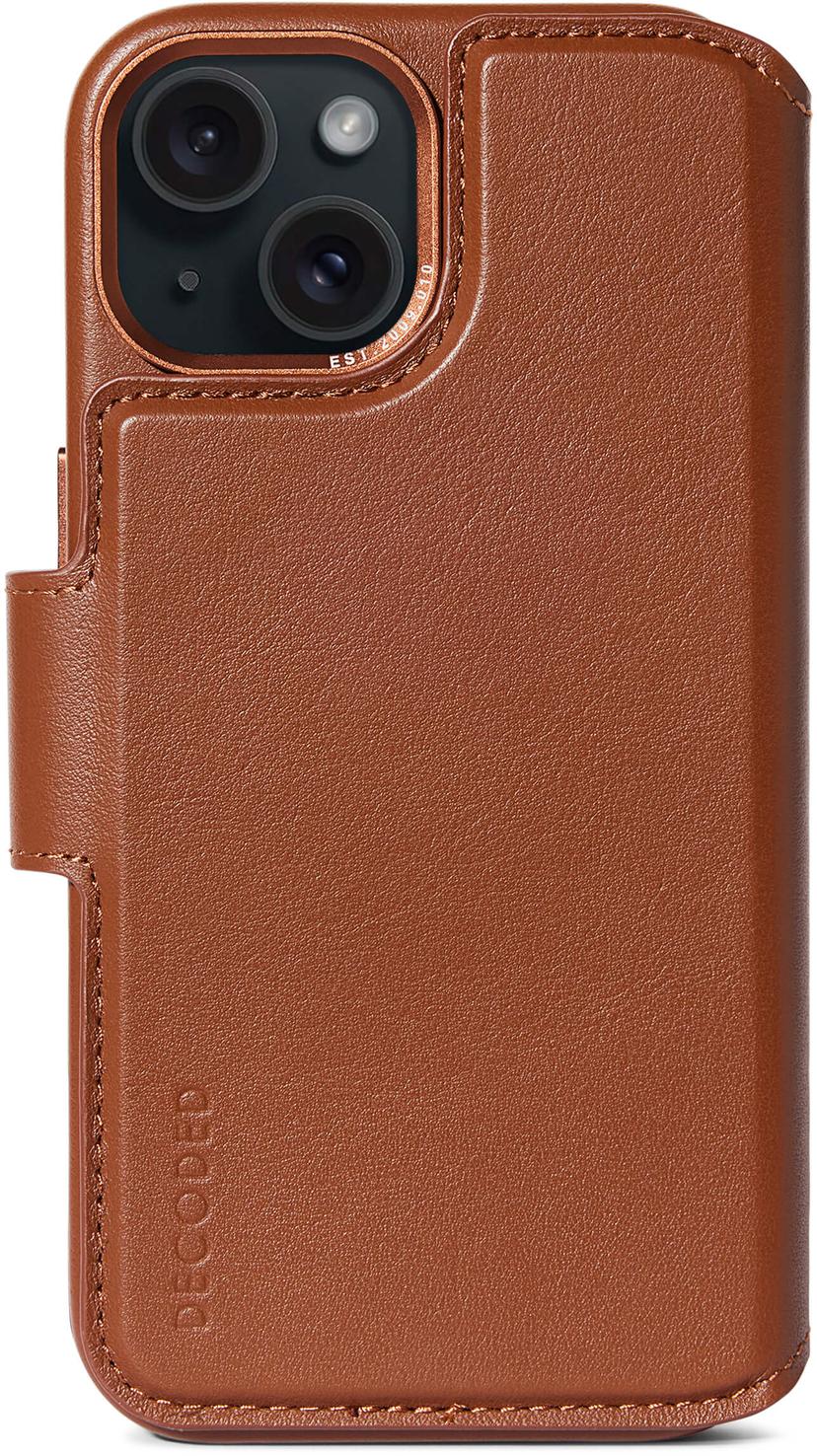 Decoded Leather Detachable Wallet iPhone 15 Plus Ruskea