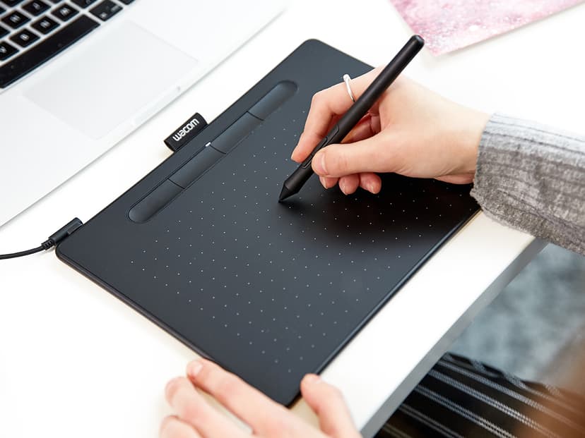 Wacom Intuos Pen Tablet Bluetooth Medium Black Tegneplade