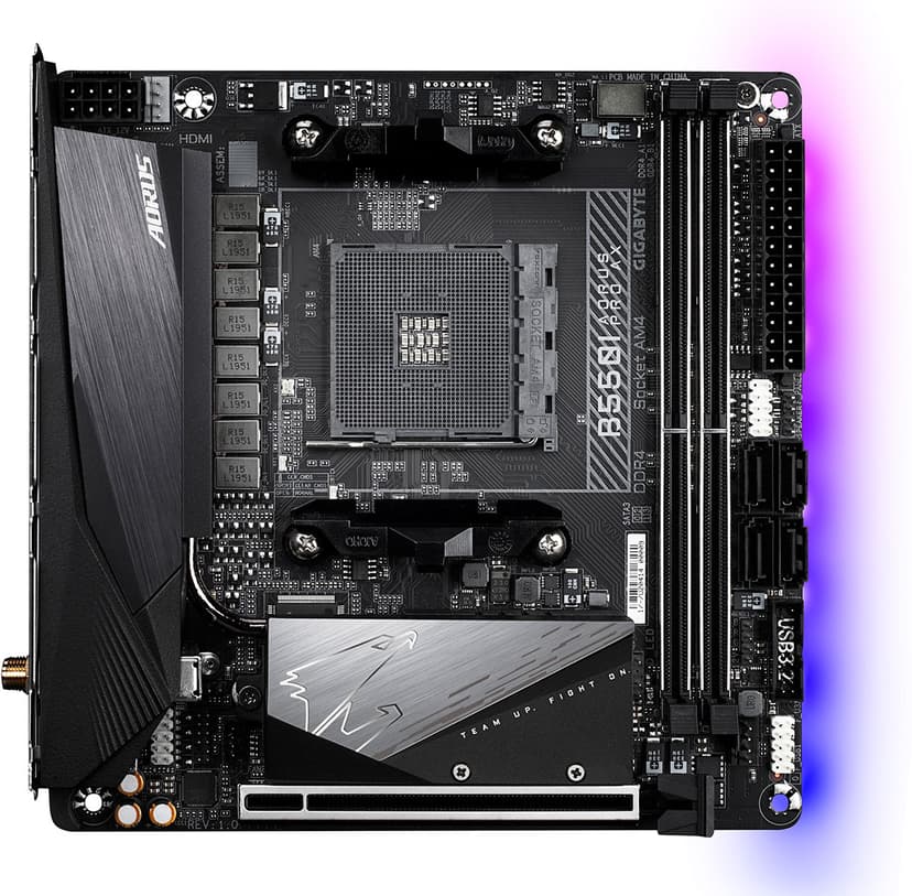 Gigabyte B550I AORUS PRO AX Mini ITX