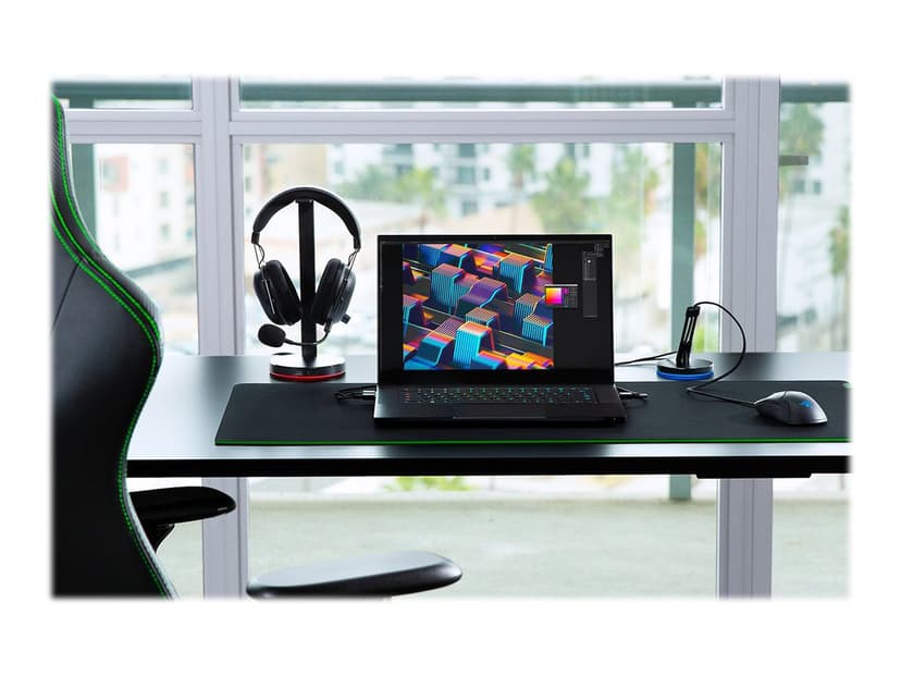 Razer Blade 15 Advanced  - (Löytötuote luokka 2) Core i7 16GB SSD NVIDIA GeForce RTX 3070, RTX 3070 360Hz 15.6"