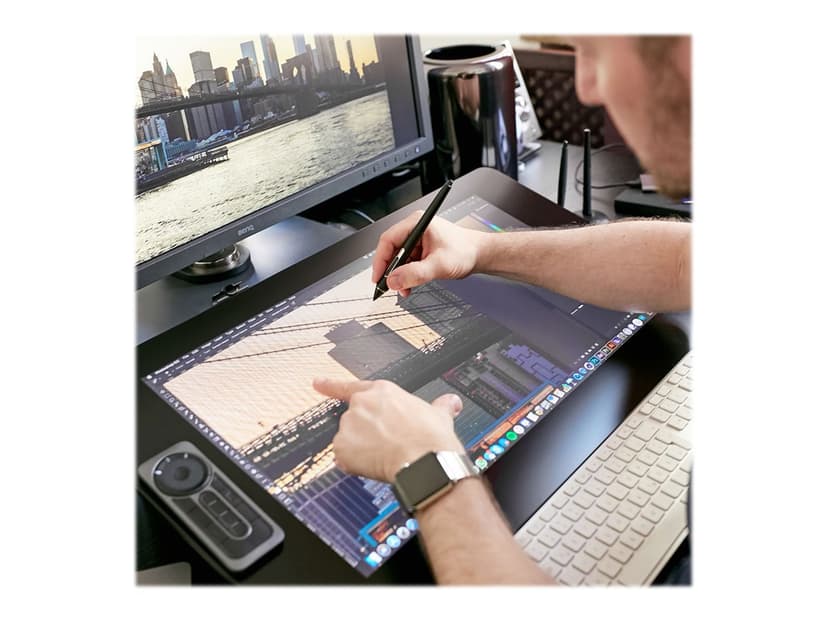 Wacom Cintiq Pro 24 Pen & Touch Display Tegneplate