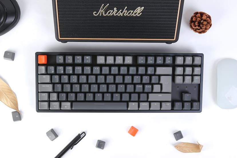 Keychron K8 RGB Aluminium Brown Kabelansluten, Trådlös Nordisk Grå, Svart Tangentbord