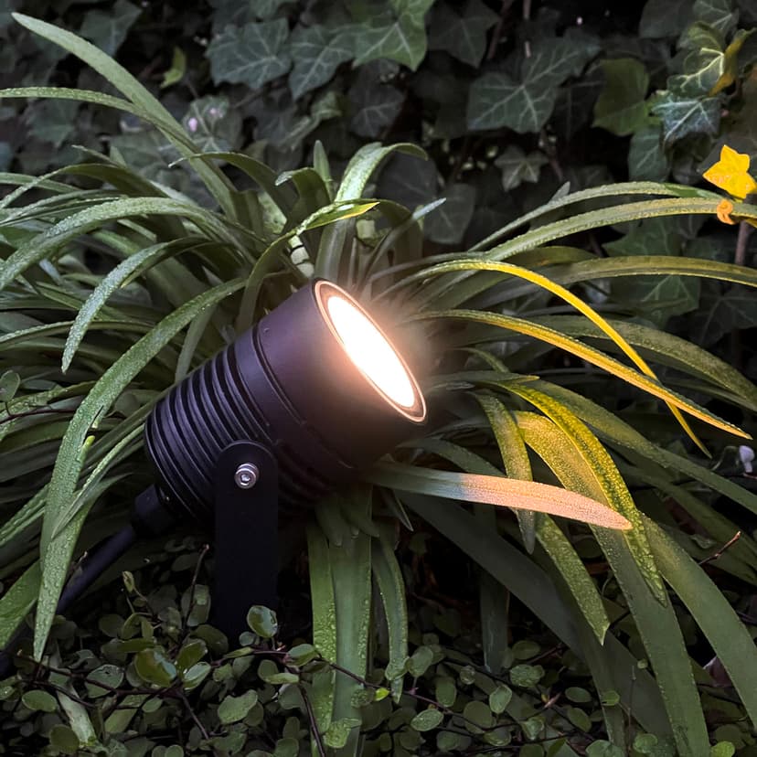 LightsOn Nova-puutarhakohdevalaisin, lämmin – kylmä, musta