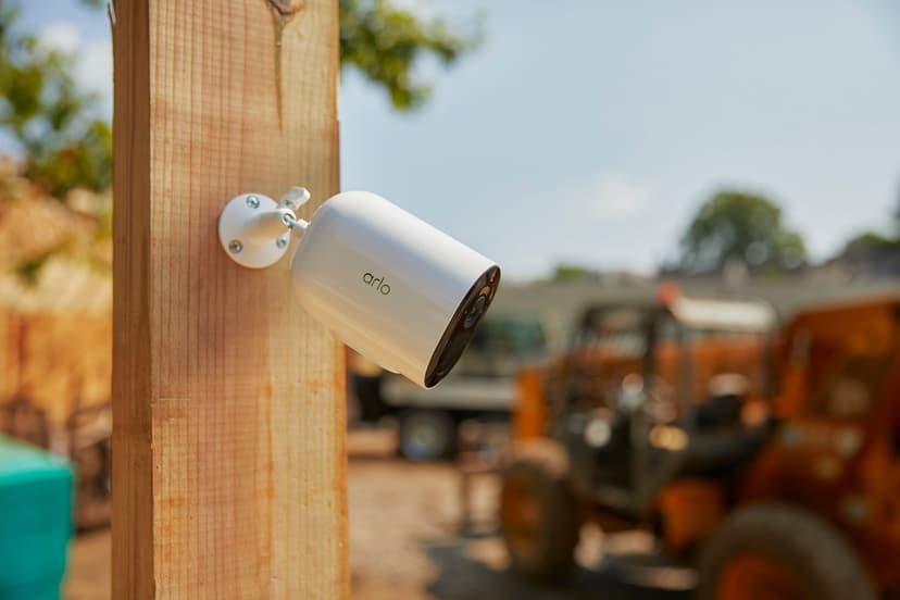 Arlo Go 2