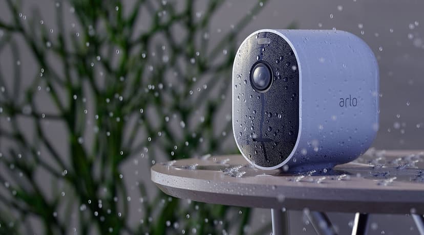 Arlo Pro 4 trådlös övervakningskamera 3-pack, Svart