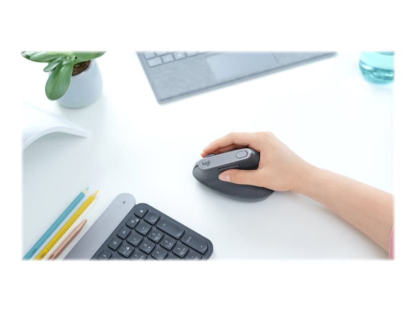 Logitech Lift Vertical Ergo Höger Logi Bolt Trådlös 4000dpi Vertikal mus Svart