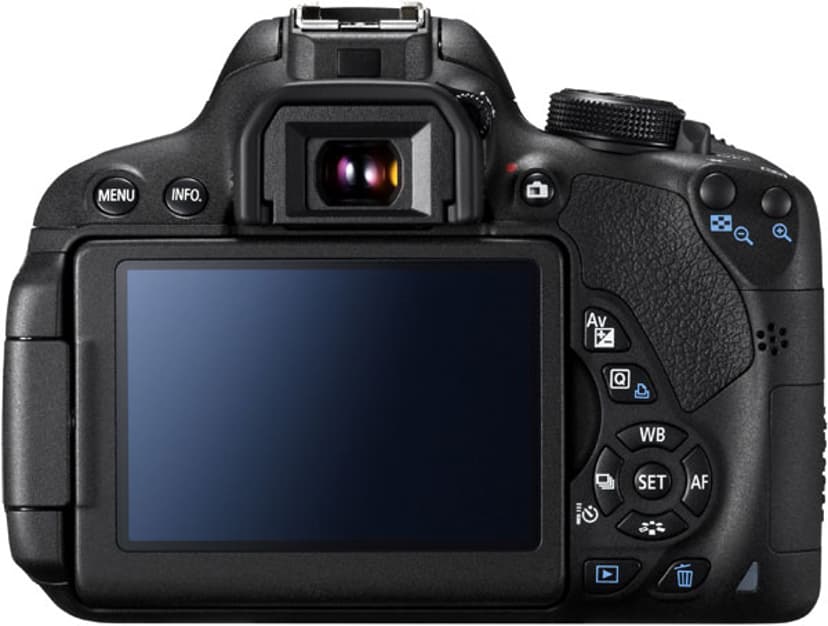 Canon EOS 700D + EF-S 18-55/3.5-5.6 IS STM + 8GB + Bag