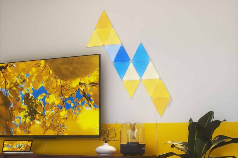 Nanoleaf Shapes Triangles Starter Kit - 4 Panels