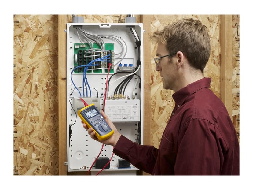 thumbnail interactive-video image 1 of Fluke Networks CableIQ CIQ Qualification Tester (NEW Battery Cover Only) 1 of 3