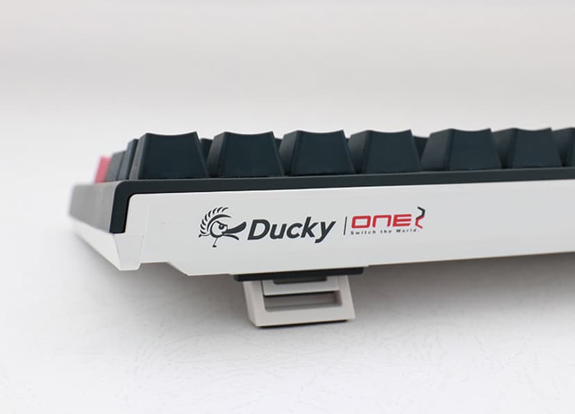 Ducky One 2 Tuxedo TKL MX Red Langallinen Pohjoismaat Näppäimistö