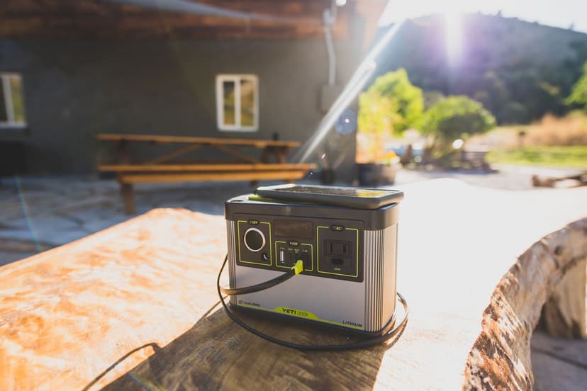 Goal Zero Yeti 200X Lithium Portable Power Station 230V