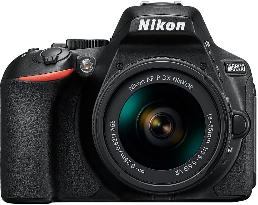 Nikon D5600 + AF-P DX 18-55/3,5-5,6 G VR