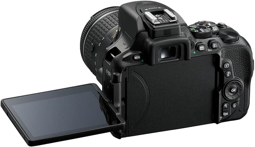 Nikon D5600 + AF-P DX 18-55/3,5-5,6 G VR