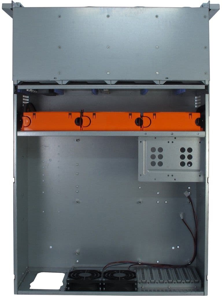 Inter-Tech IPC 4U-4424 24-Bay Storage Chassi Musta